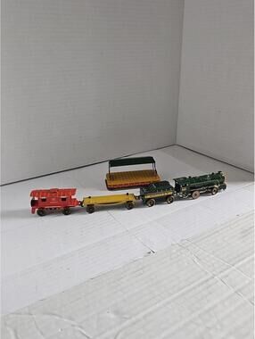 1950'S RANGER FAST FREIGHT MECHANICAL TRAIN SET. WHAT YOU SEE IS WHAT YOU GET.